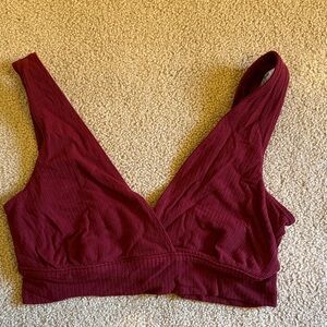 Old Navy Ribbed V-Neck Bralette in Wine